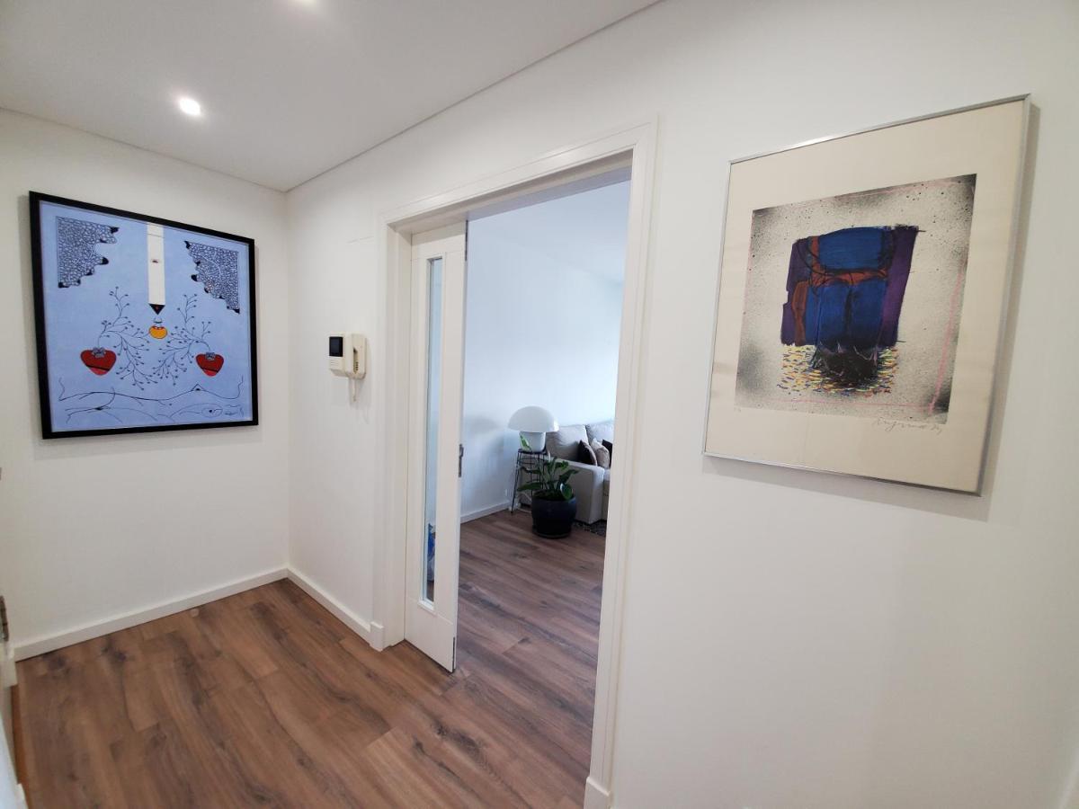 Twin Towers Apartment